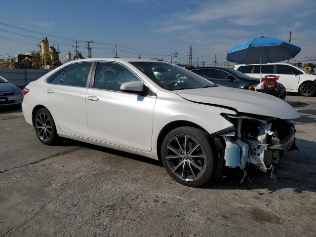 4T1BF1FK0HU420671 - 2017 TOYOTA CAMRY LE WHITE photo 4