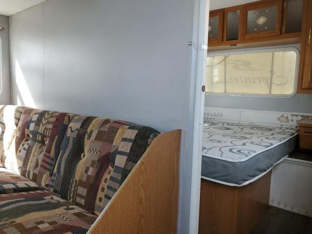 4YDT26521Y1013001 - 2000 KEYSTONE SPRINTER WHITE photo 6