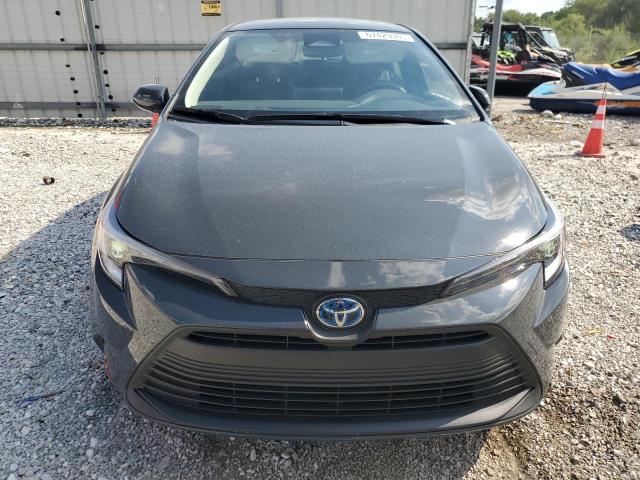 JTDBCMFE3S3073794 - 2025 TOYOTA COROLLA LE GRAY photo 5