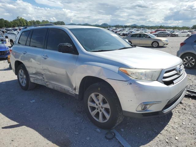5TDBK3EH6DS216070 - 2013 TOYOTA HIGHLANDER BASE Արծաթագույն լուսանկար 4