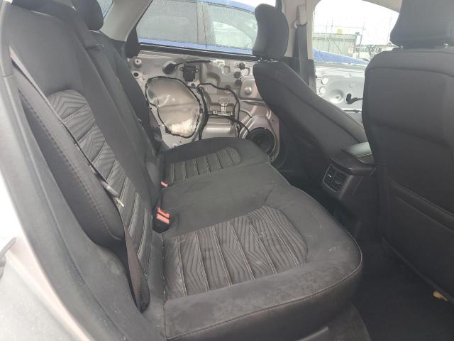 1FA6P0H70G5122707 - 2016 FORD FUSION SE SILVER photo 10