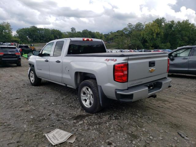 1GCVKPEC6JZ259830 - 2018 CHEVROLET SILVERADO K1500 CUSTOM SILVER photo 2