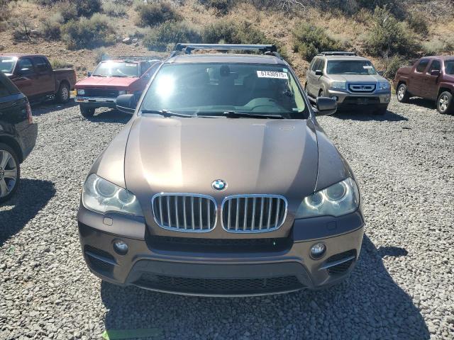 5UXZW0C52CL666579 - 2012 BMW X5 XDRIVE35D BROWN photo 5