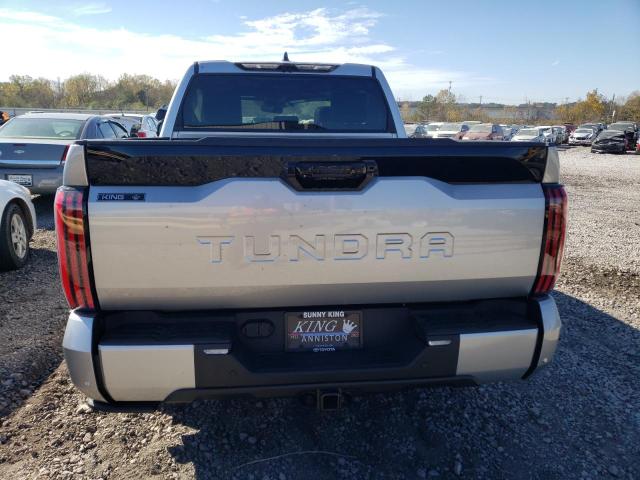 5TFNA5AB7NX016582 - 2022 TOYOTA TUNDRA CREWMAX PLATINUM Silber Foto 6