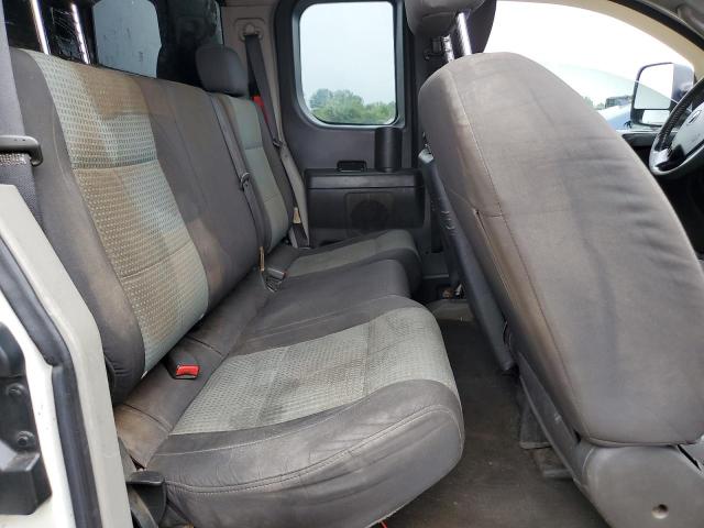 1N6AA06A14N584982 - 2004 NISSAN TITAN XE 白色 照片 10