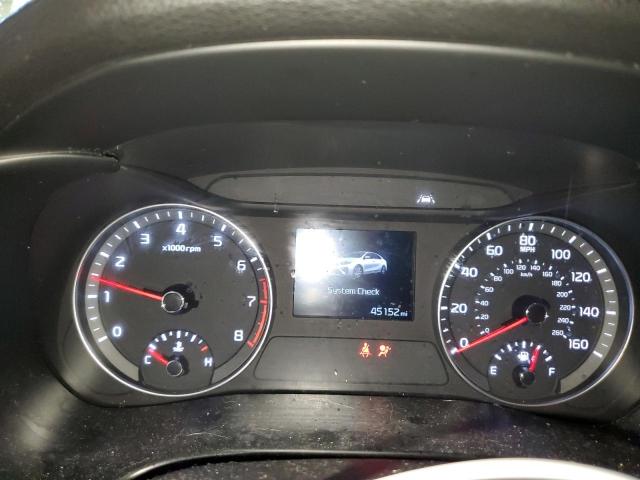 3KPF24AD4ME311716 - 2021 KIA FORTE FE WHITE photo 9