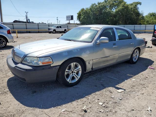 1LNHM83W96Y601791 - 2006 LINCOLN TOWN CAR DESIGNER SILVER photo 1