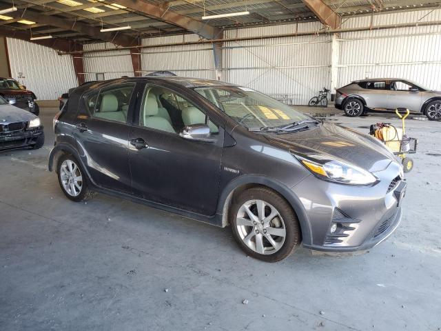 JTDKDTB38J1599649 - 2018 TOYOTA PRIUS C 灰色 照片 4