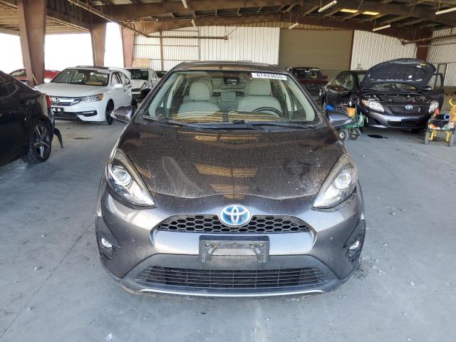 JTDKDTB38J1599649 - 2018 TOYOTA PRIUS C 灰色 照片 5