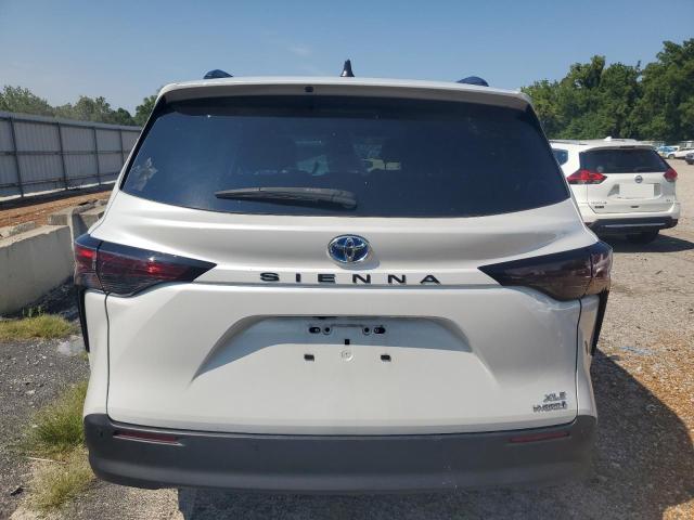 5TDJRKEC4PS162956 - 2023 TOYOTA SIENNA XLE WHITE photo 6