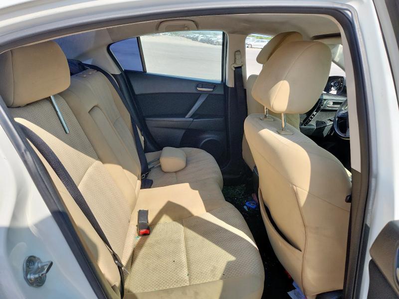 JM1BL1UG2C1506067 - 2012 MAZDA 3 I WHITE photo 10