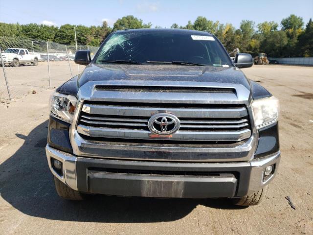 5TFDY5F18GX537028 - 2016 TOYOTA TUNDRA CREWMAX SR5 BLACK photo 5