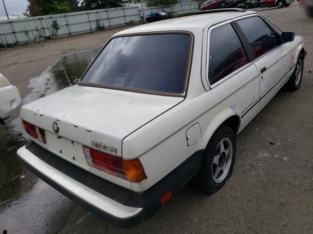 WBAAK8406E8688163 - 1984 BMW 318 I AUTOMATIC WHITE photo 3