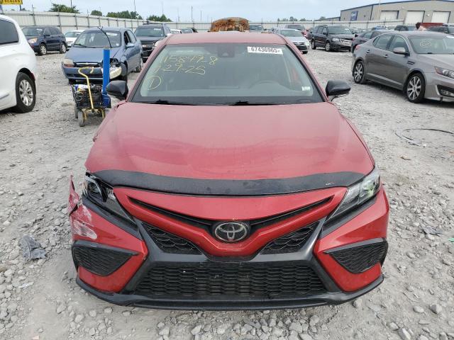 4T1G11AK9PU115003 - 2023 TOYOTA CAMRY SE NIGHT SHADE RED photo 5