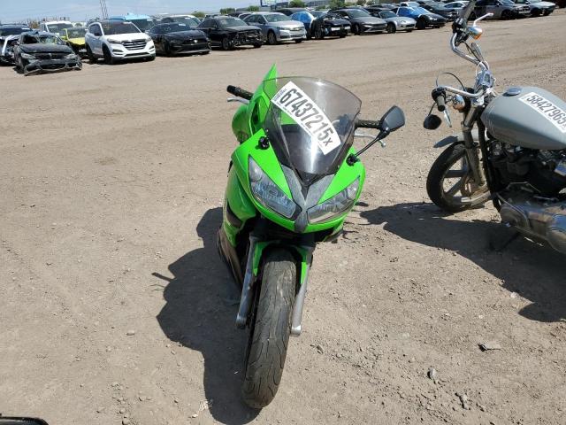 JKAEXEC109DA26488 - 2009 KAWASAKI EX650 C 绿色 照片 2