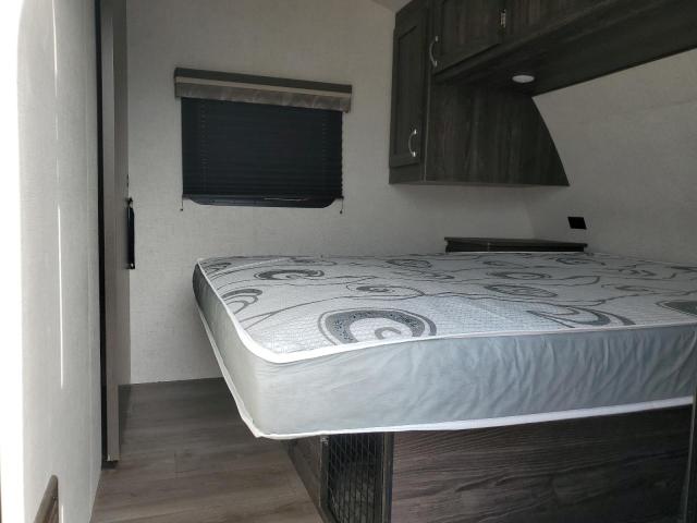 58TBH0BN4L3UR3061 - 2020 5TH TRAILER WHITE photo 5