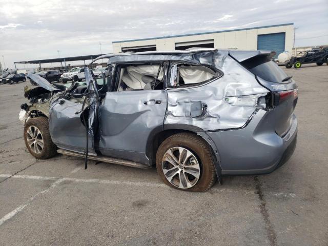 5TDGZRBH9MS092370 - 2021 TOYOTA HIGHLANDER XLE GRAY photo 2