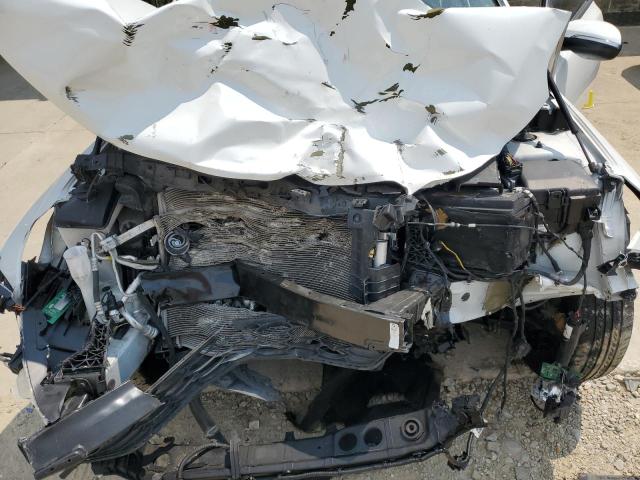 5XXGT4L35KG285203 - 2019 KIA OPTIMA LX Blanc photo 11