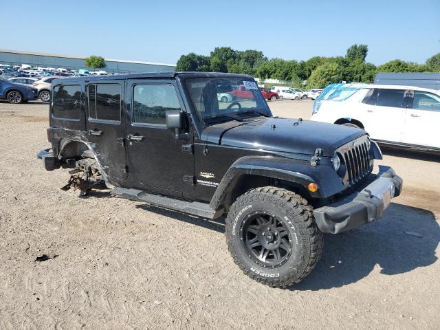 1C4BJWEG4FL721900 - 2015 JEEP WRANGLER U SAHARA BLACK photo 4