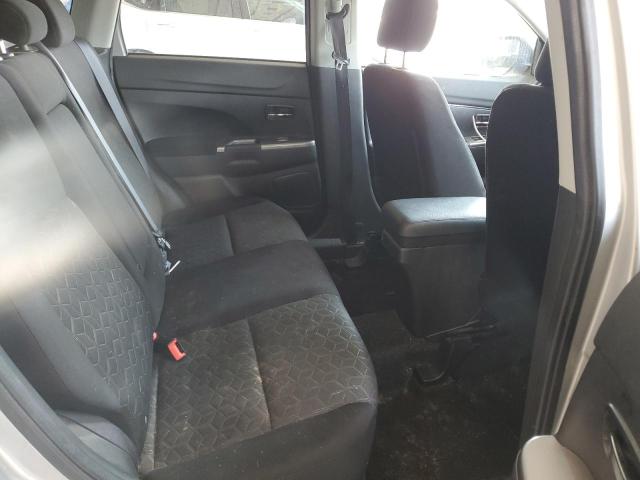 JA4AR3AU9LU011907 - 2020 MITSUBISHI OUTLANDER ES SILVER photo 11