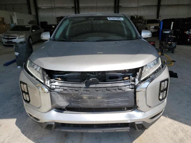 JA4AR3AU9LU011907 - 2020 MITSUBISHI OUTLANDER ES SILVER photo 5