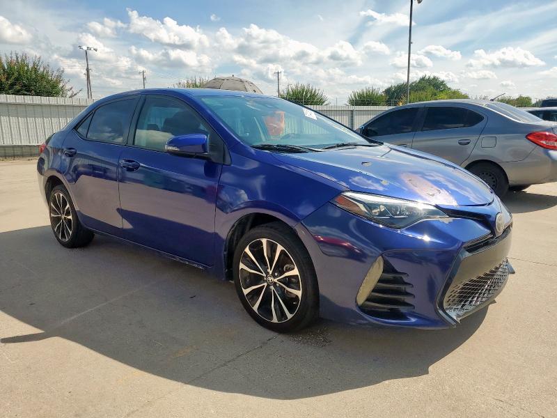 5YFBURHE4HP609367 - 2017 TOYOTA COROLLA L 蓝色 照片 4