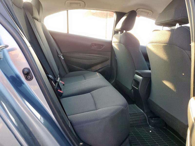 JTDEPMAE4NJ224442 - 2022 TOYOTA COROLLA LE SILVER photo 10