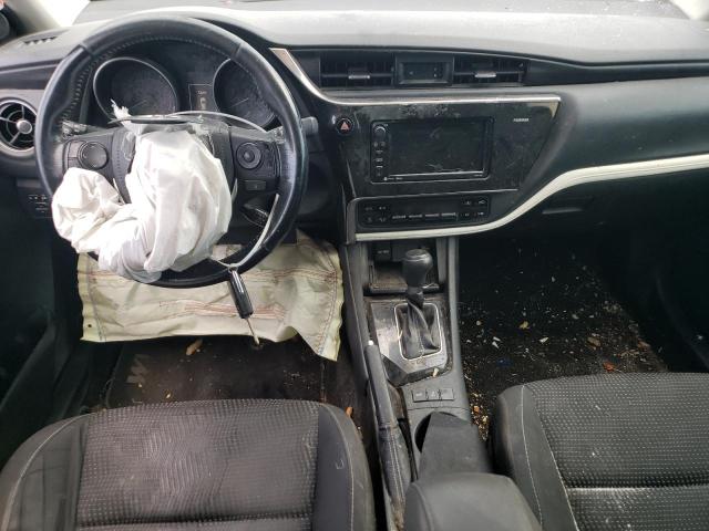 JTNKARJE1JJ561495 - 2018 TOYOTA COROLLA IM 白色 照片 8