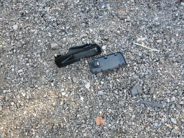 5YJ3E1EB8NF271444 - 2022 TESLA MODEL 3 Weiß Foto 13