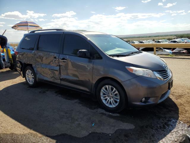 5TDYZ3DC0HS896257 - 2017 TOYOTA SIENNA XLE CHARCOAL photo 4