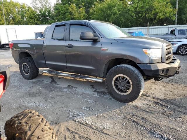 5TFUW5F18CX216106 - 2012 TOYOTA TUNDRA DOUBLE CAB SR5 GRAY photo 4