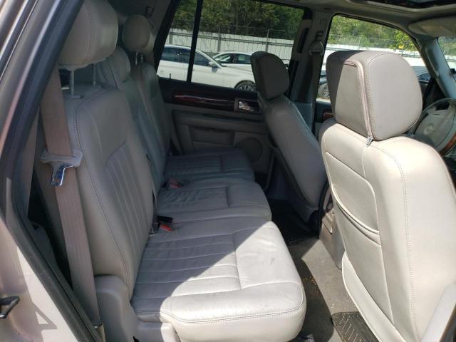 5LMFU275X5LJ21676 - 2005 LINCOLN NAVIGATOR 灰色 照片 11