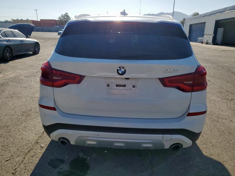 5UXTR9C57JLC76935 - 2018 BMW X3 XDRIVE30I WHITE photo 6