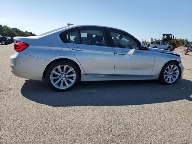 WBA8A3C50JA357860 - 2018 BMW 320 XI SILVER photo 3