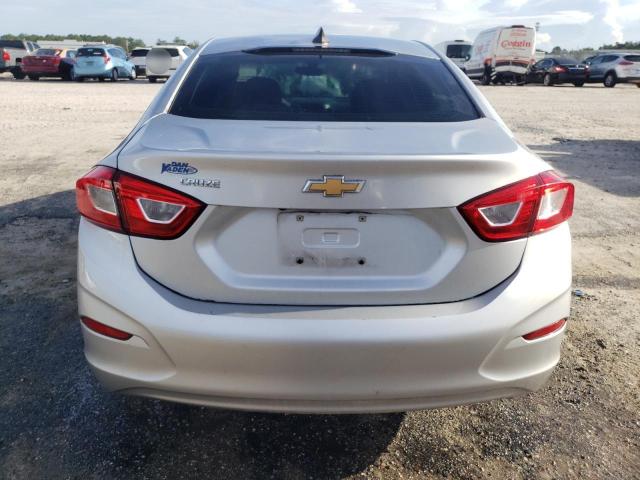 1G1BC5SM0J7223668 - 2018 CHEVROLET CRUZE LS 银色 照片 6