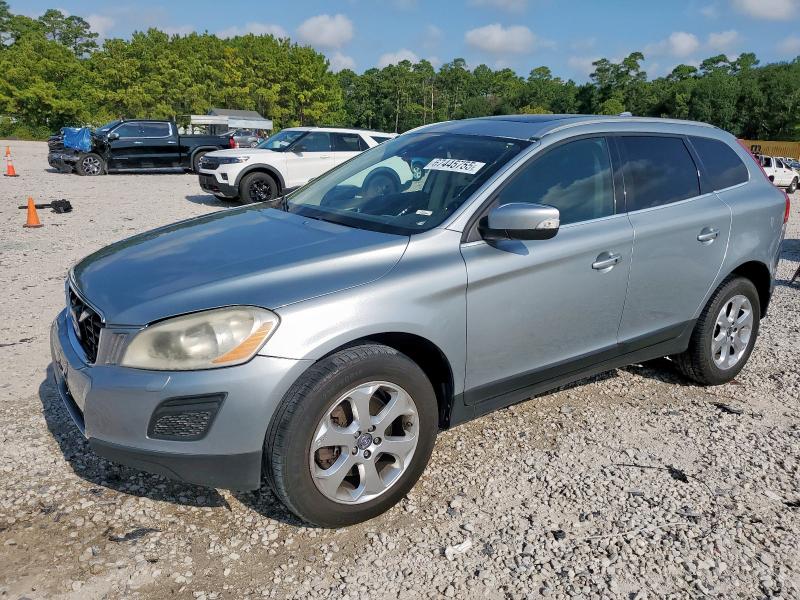 2013 VOLVO XC60 3.2, 