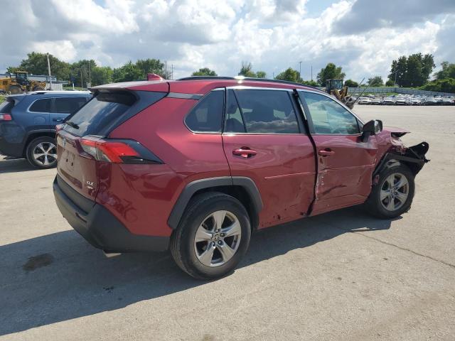 2T3P1RFV9PW338568 - 2023 TOYOTA RAV4 XLE MAROON photo 3