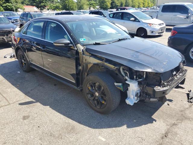 1VWAT7A38GC028132 - 2016 VOLKSWAGEN PASSAT S BLACK photo 4