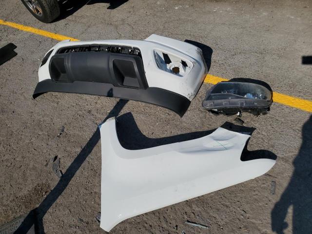 1GCGSBENXJ1126225 - 2018 CHEVROLET COLORADO WHITE photo 12