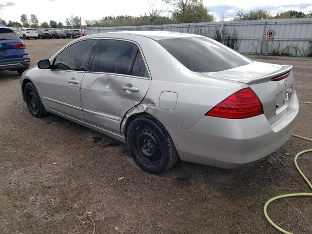 1HGCM56747A802799 - 2007 HONDA ACCORD EX SILVER photo 2