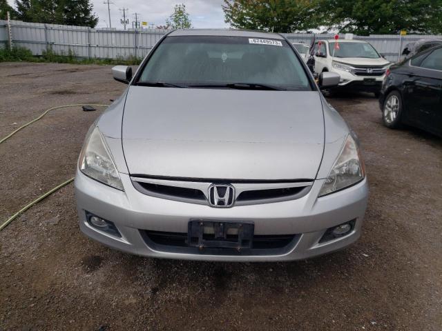 1HGCM56747A802799 - 2007 HONDA ACCORD EX SILVER photo 5