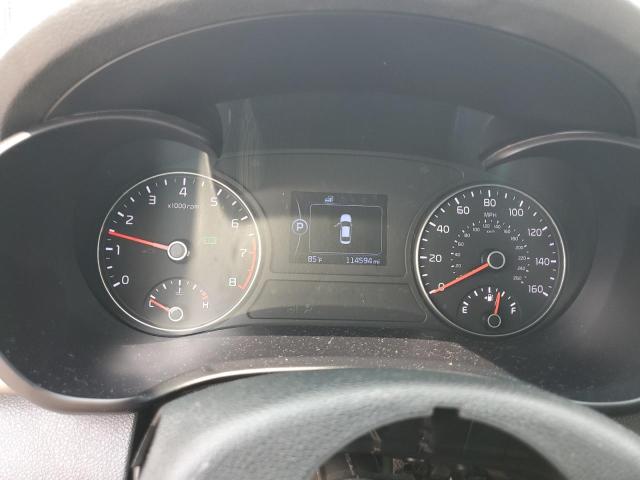 5XXGT4L33JG269063 - 2018 KIA OPTIMA LX WHITE photo 9