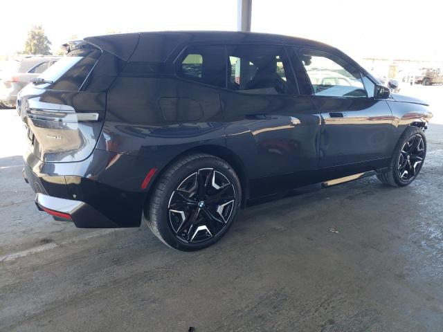 WB523CF06SCS49652 - 2025 BMW IX XDRIVE50 BLACK photo 3