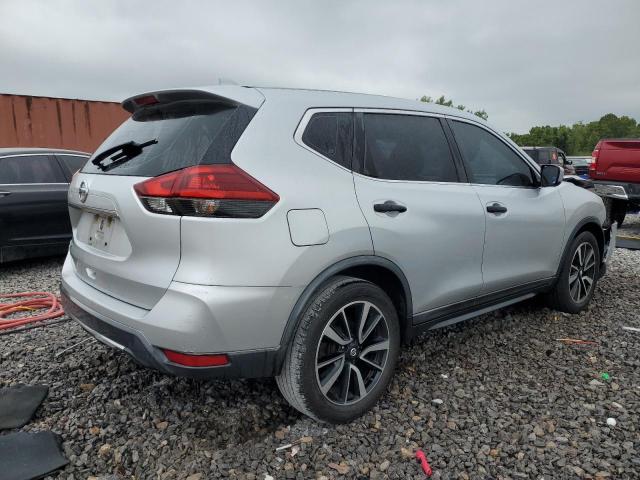 KNMAT2MT7JP565611 - 2018 NISSAN ROGUE S SILVER photo 3