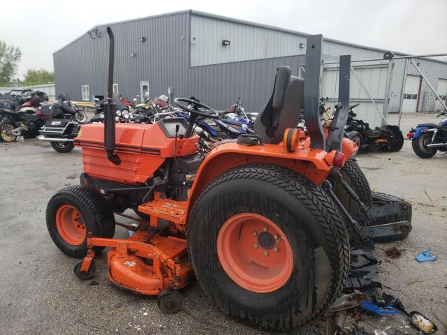 B2150HD60260 - 2007 KUBO TRACTOR ORANGE photo 3