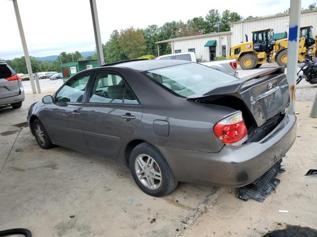 4T1BE32K35U976120 - 2005 TOYOTA CAMRY LE GRAY photo 2