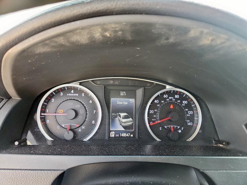 4T1BF1FK0HU368006 - 2017 TOYOTA CAMRY LE Սպիտակ լուսանկար 9