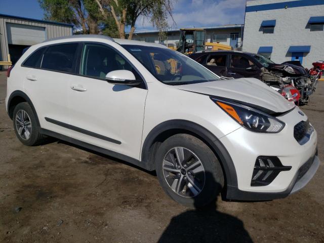 KNDCD3LD8L5400199 - 2020 KIA NIRO EX WHITE photo 4