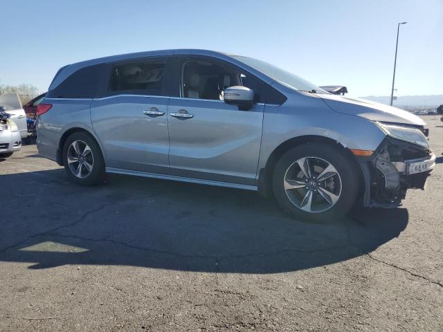 5FNRL6H86JB052103 - 2018 HONDA ODYSSEY TOURING 银色 照片 4