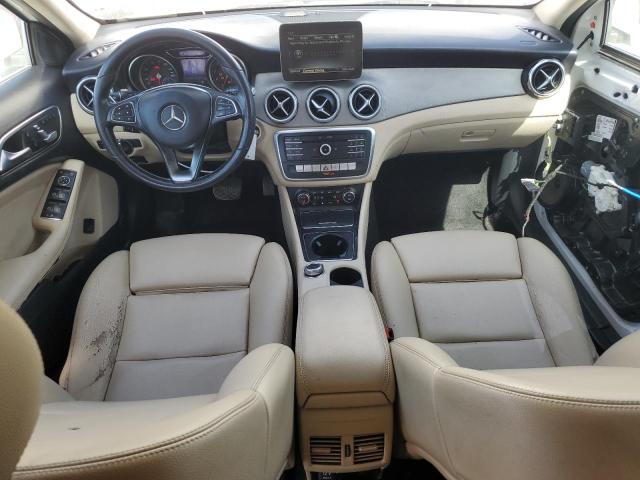 WDCTG4EB6KJ578458 - 2019 MERCEDES-BENZ GLA 250 Weiß Foto 8